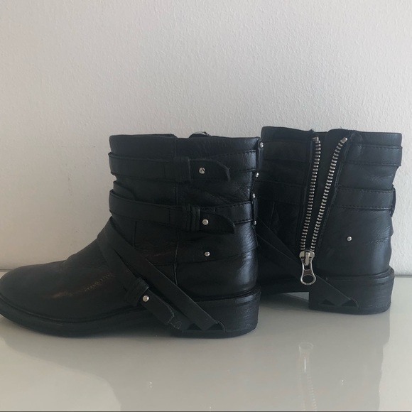 Dolce Vita booties - Picture 2 of 8